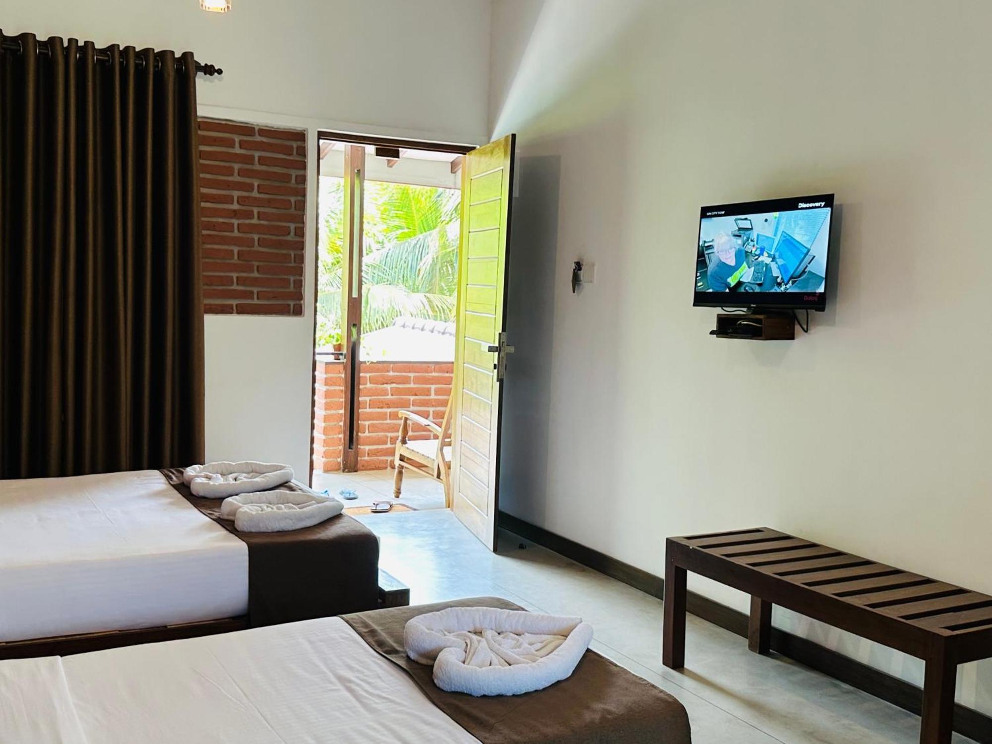 Hotel Heladiv Anuradhapura Eksteriør billede