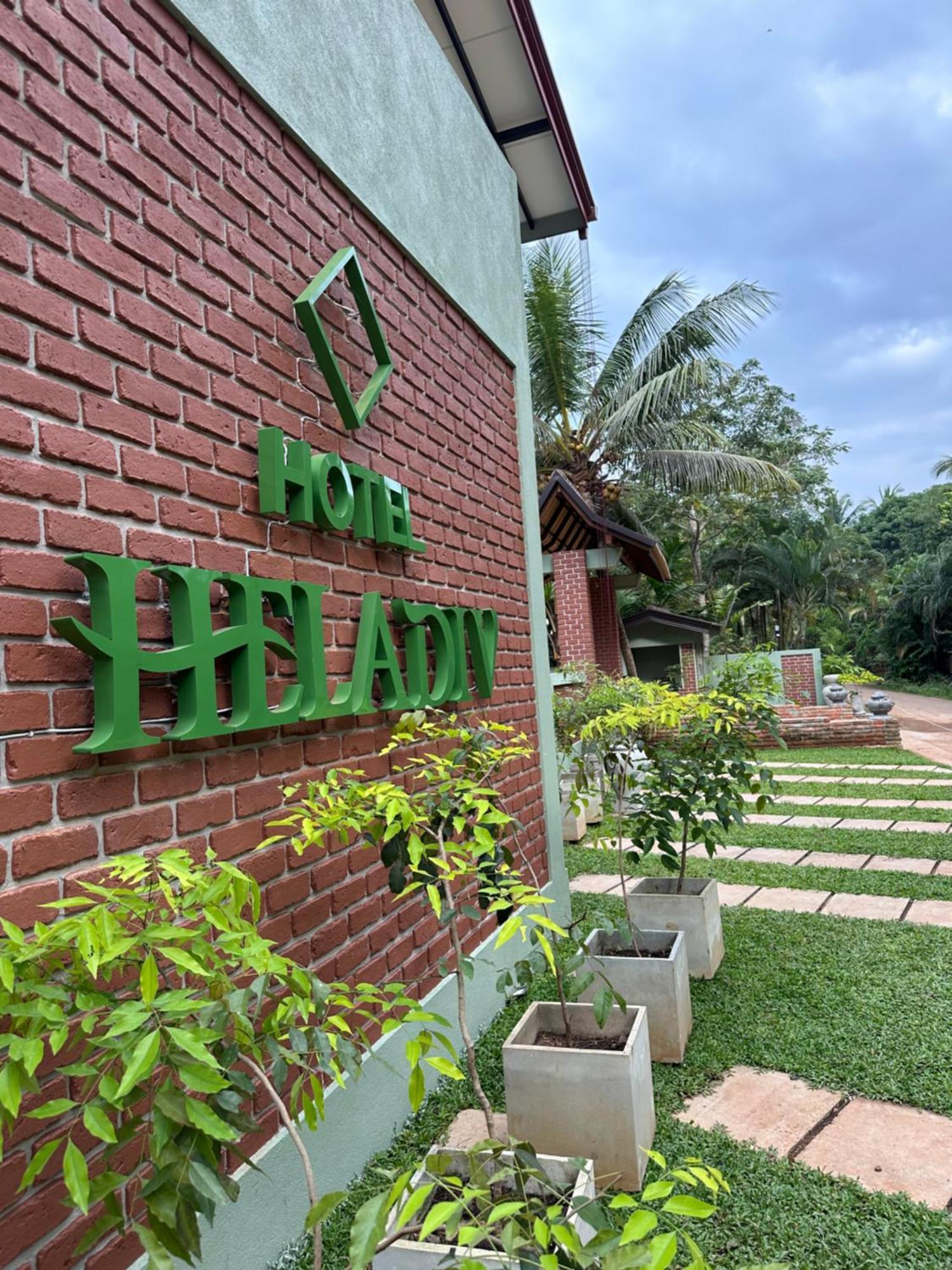 Hotel Heladiv Anuradhapura Eksteriør billede